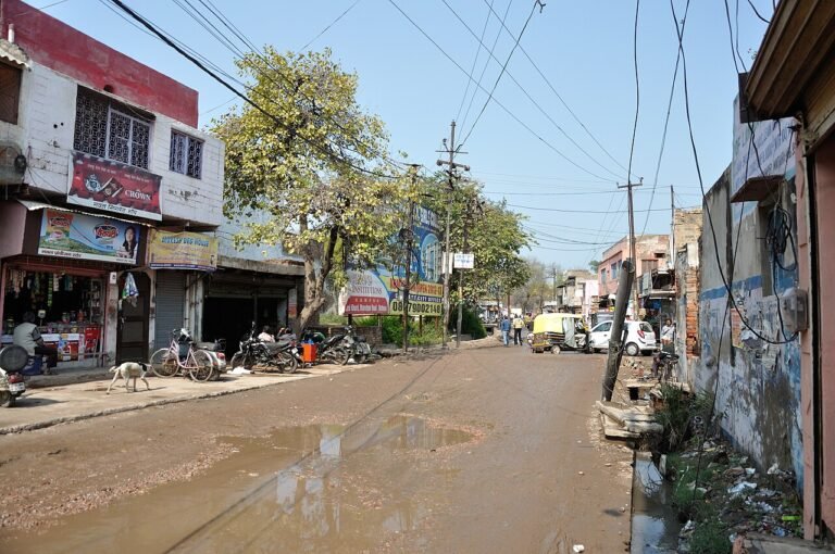 Ground-Floor Shop, Dampier Nagar for sale in Dampier Nagar, Mathura